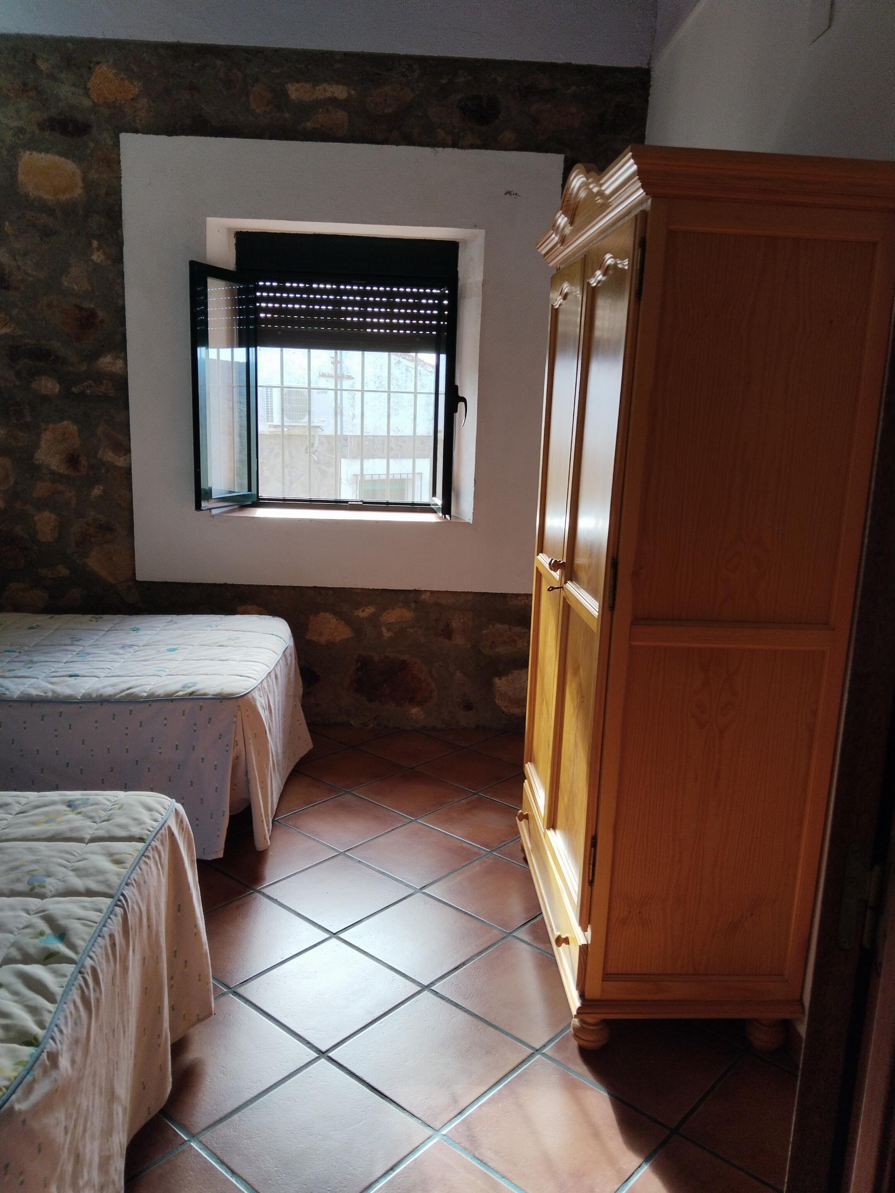 Venta de finca rústica en Fuentes de León