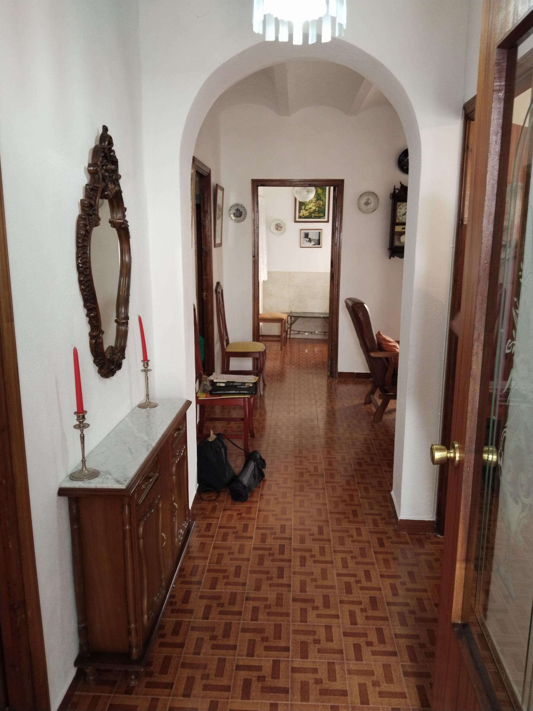 Venta de casa en Fuentes de León