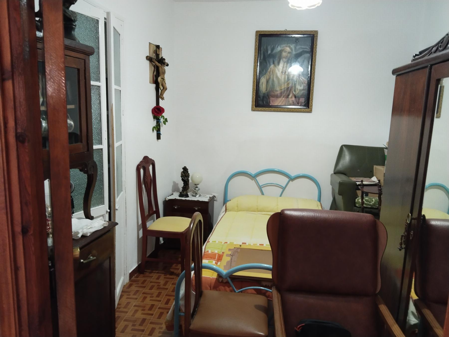 Venta de casa en Fuentes de León