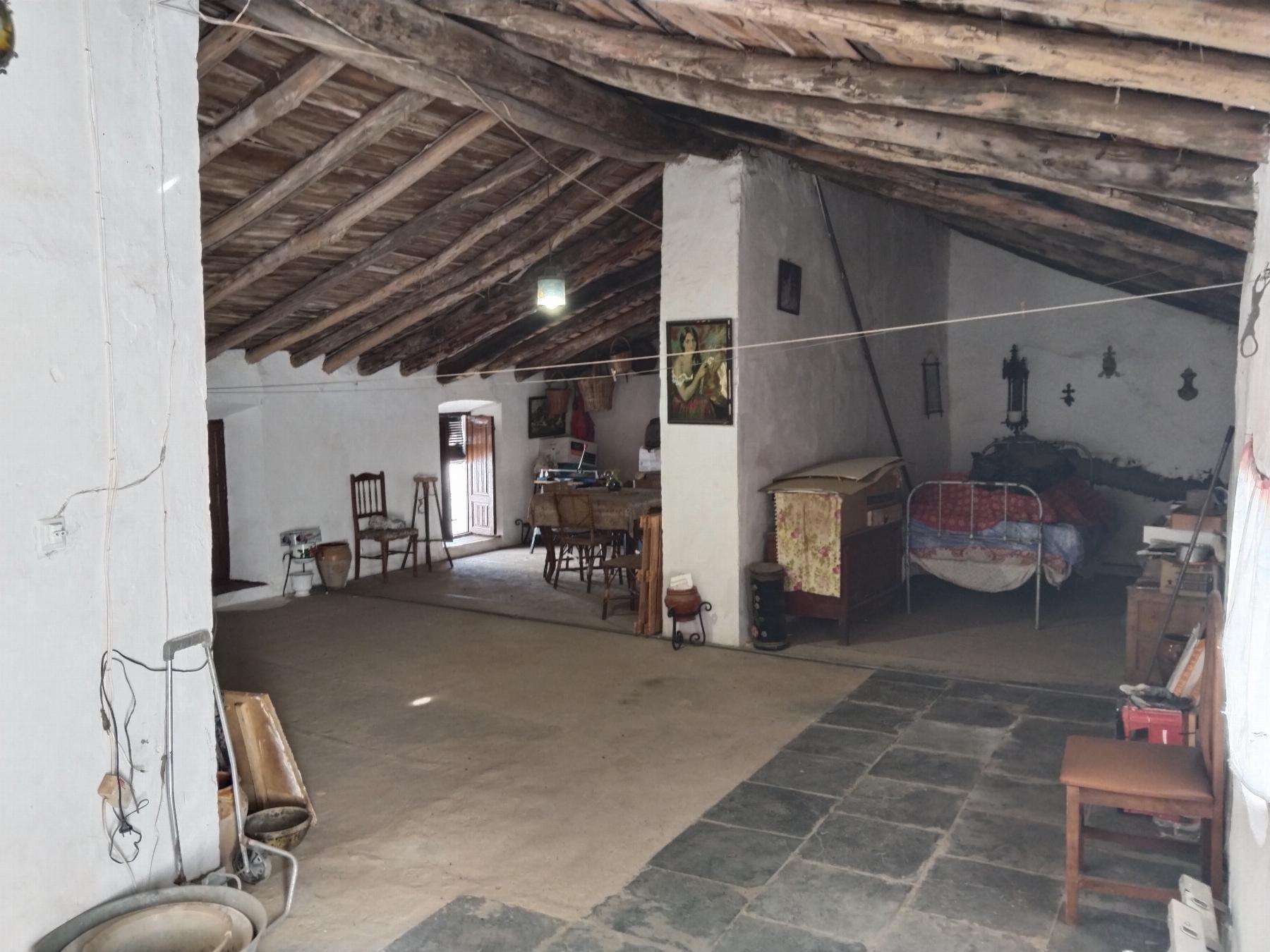 Venta de casa en Fuentes de León