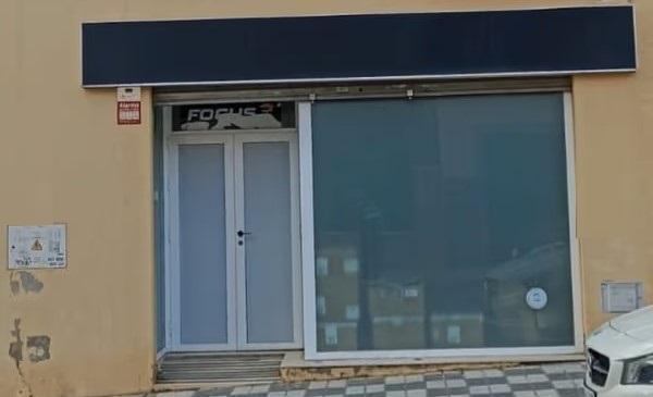 For sale of commercial in Bormujos