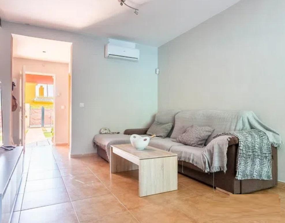 For sale of apartment in Aznalcázar