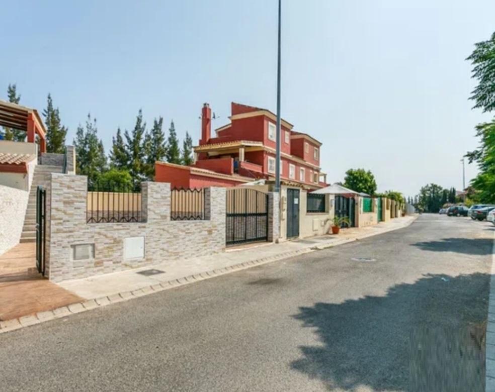For sale of apartment in Aznalcázar