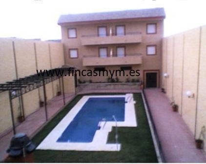 For sale of flat in Pilas