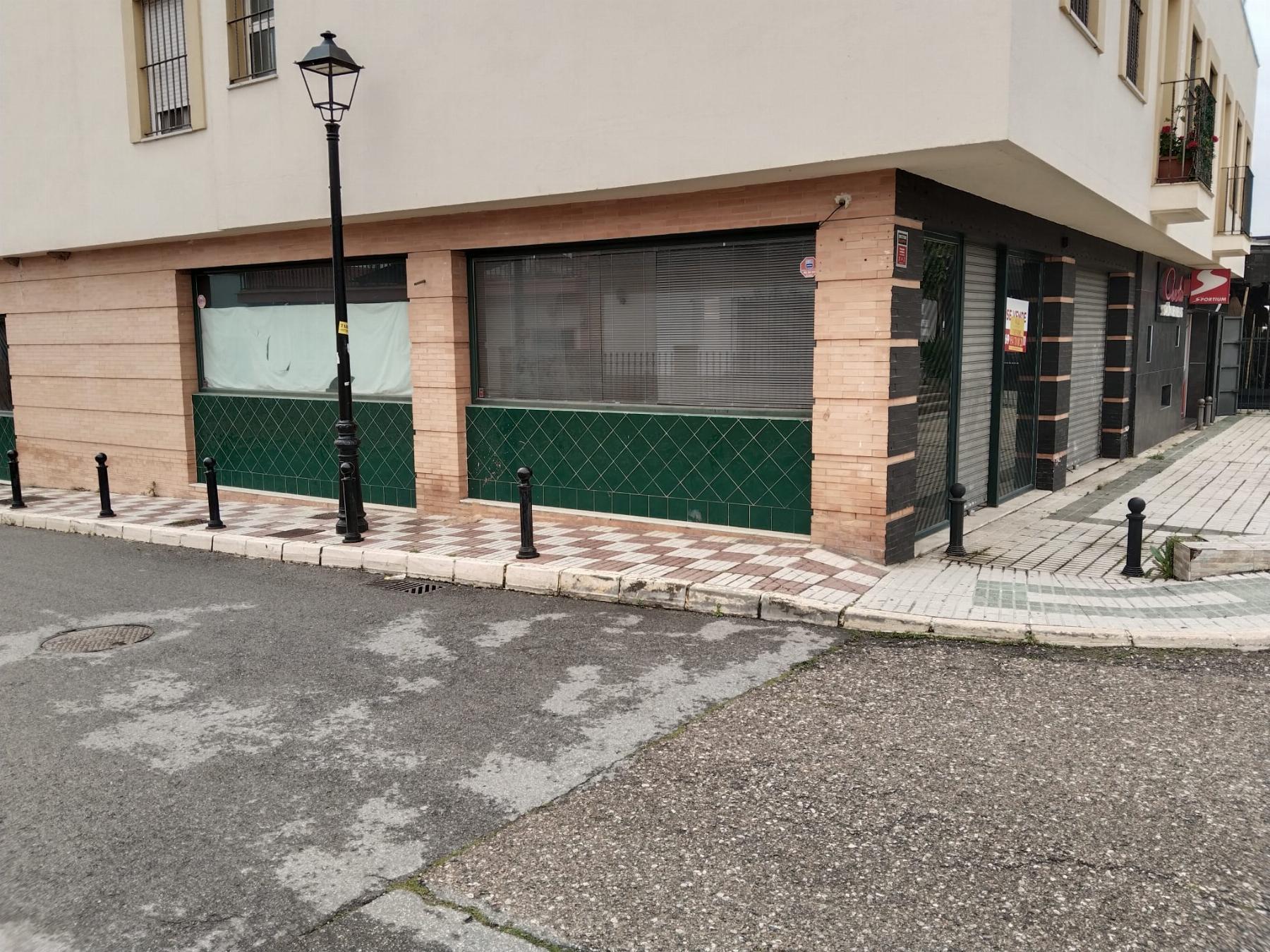 For sale of commercial in Bormujos