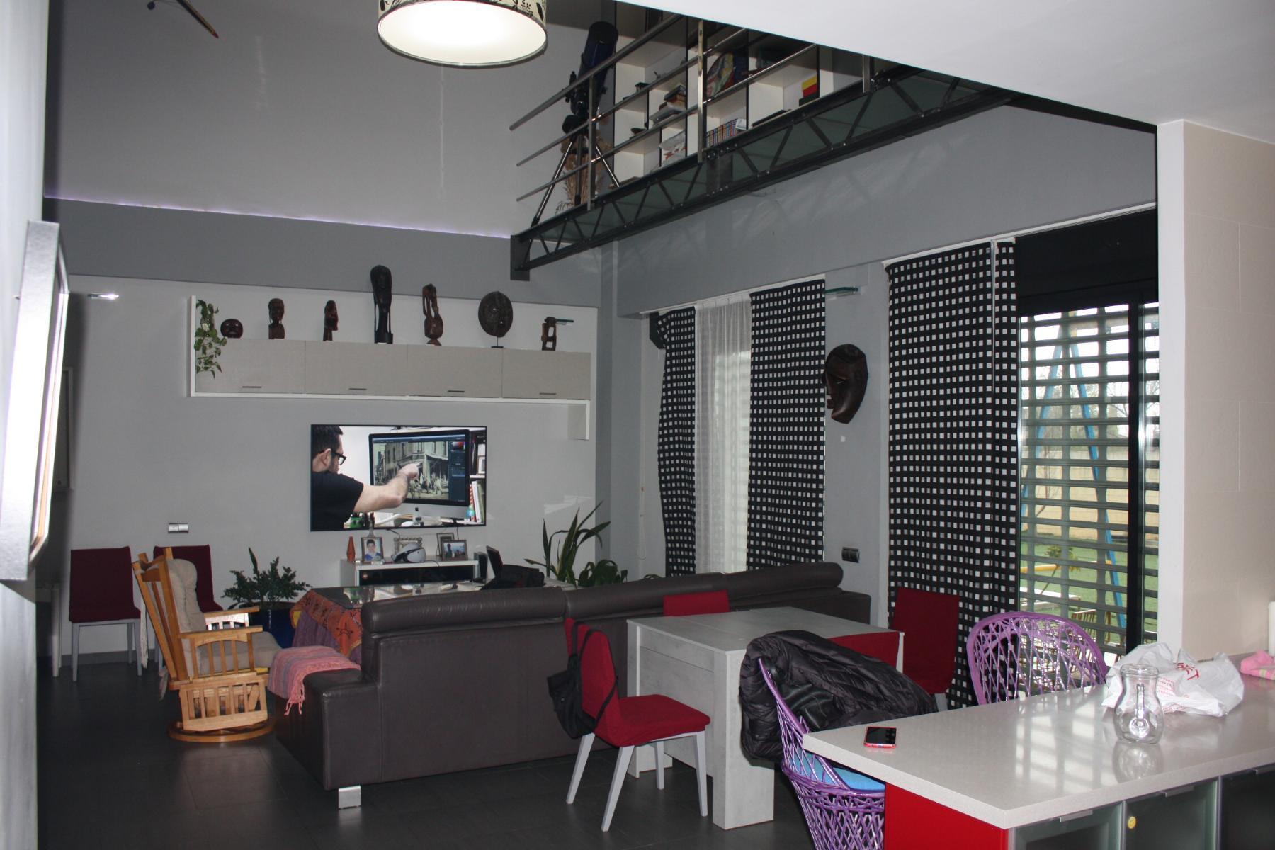 For sale of chalet in Espartinas
