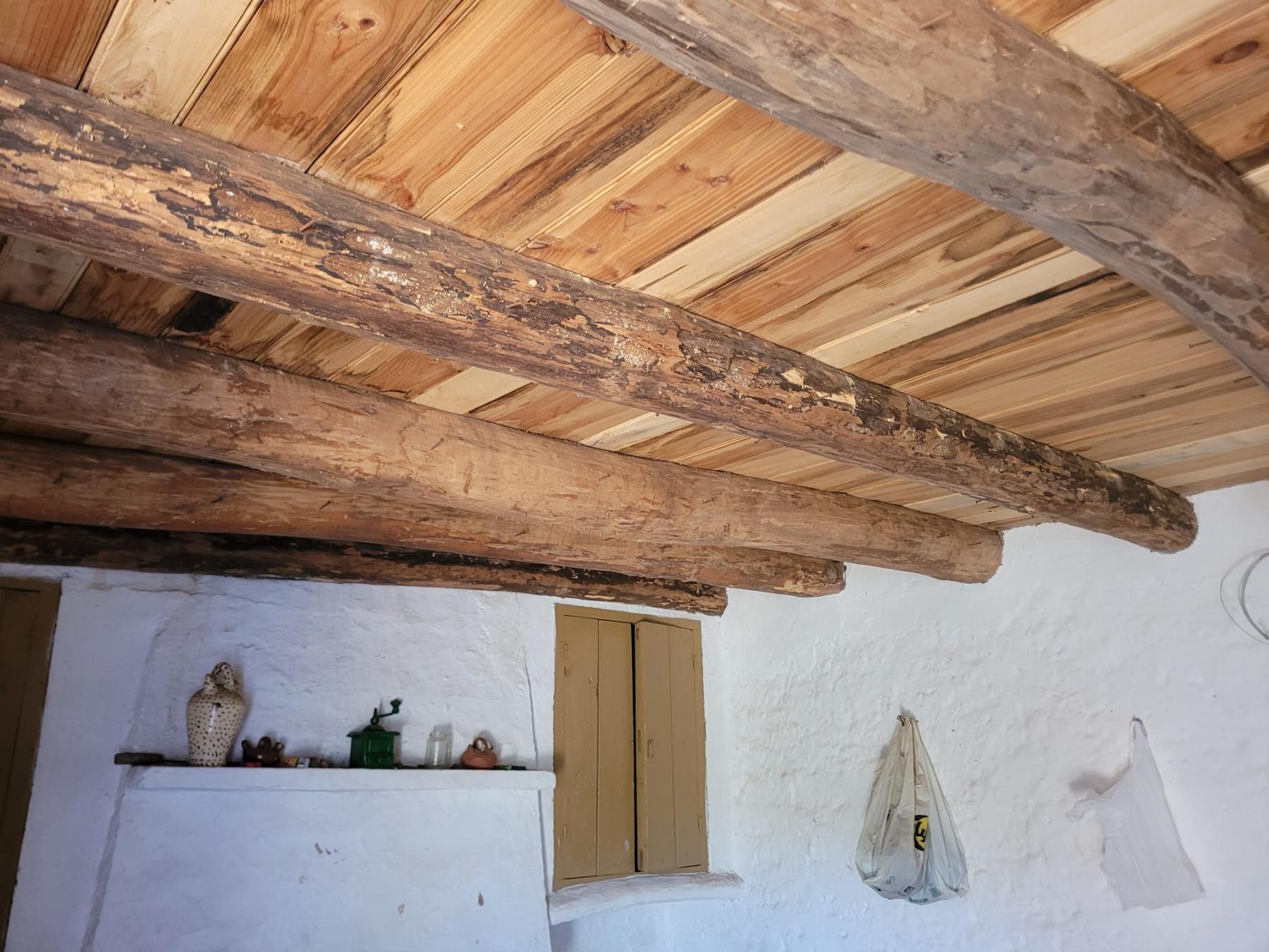For sale of rural property in Fuentes de León