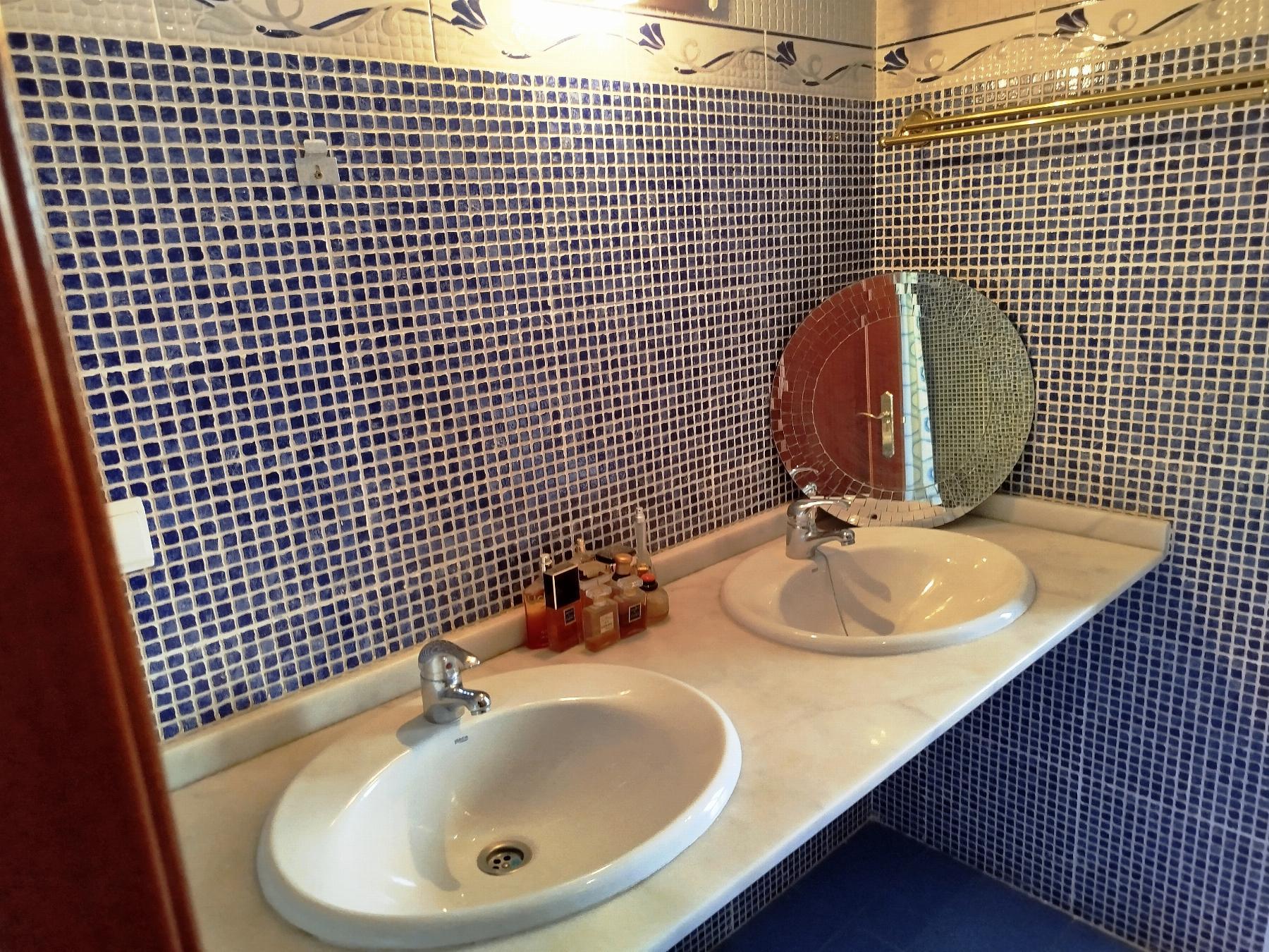 Suite bathroom Suite bathroom