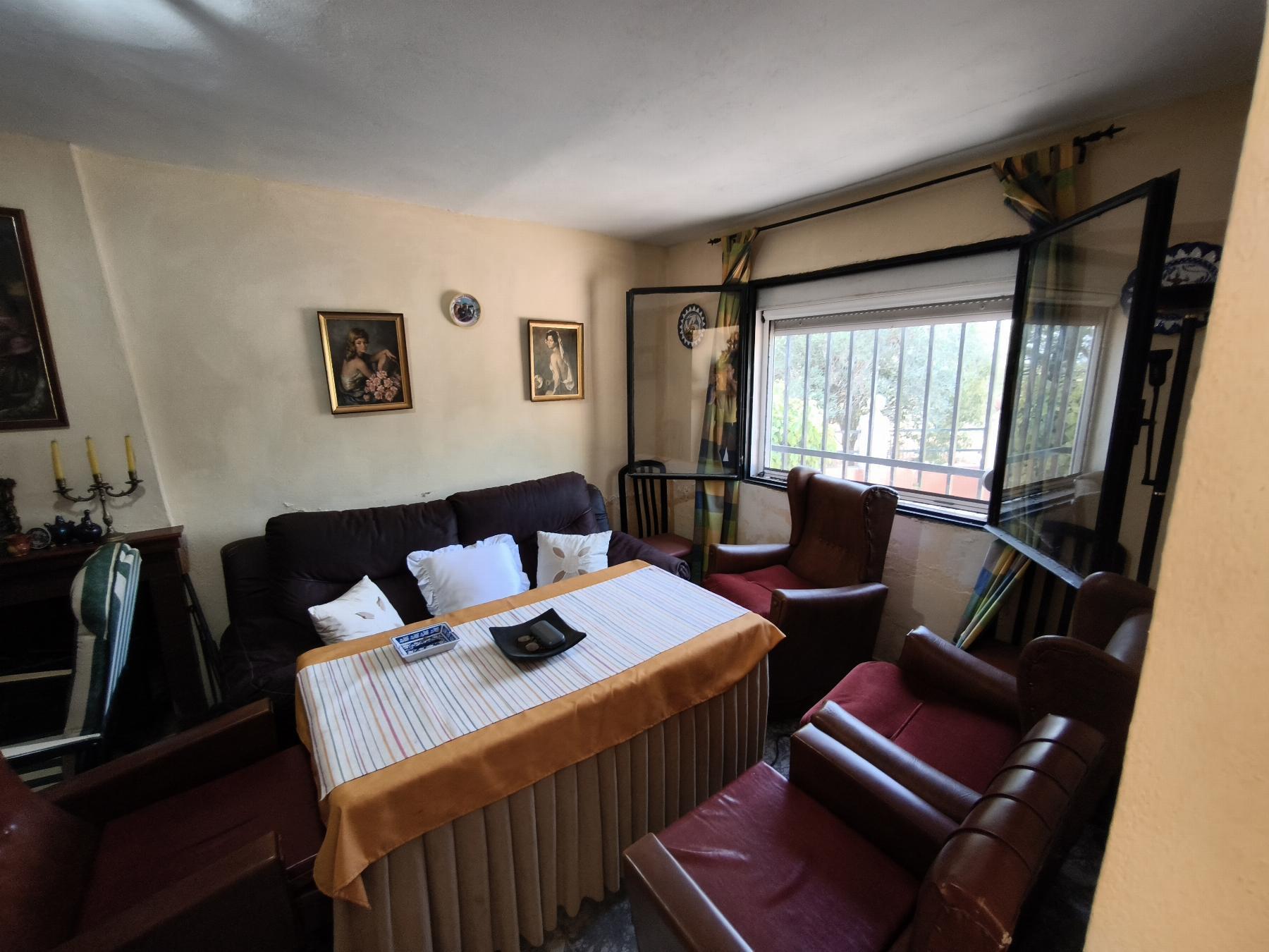 Venta de finca rústica en Fuentes de León