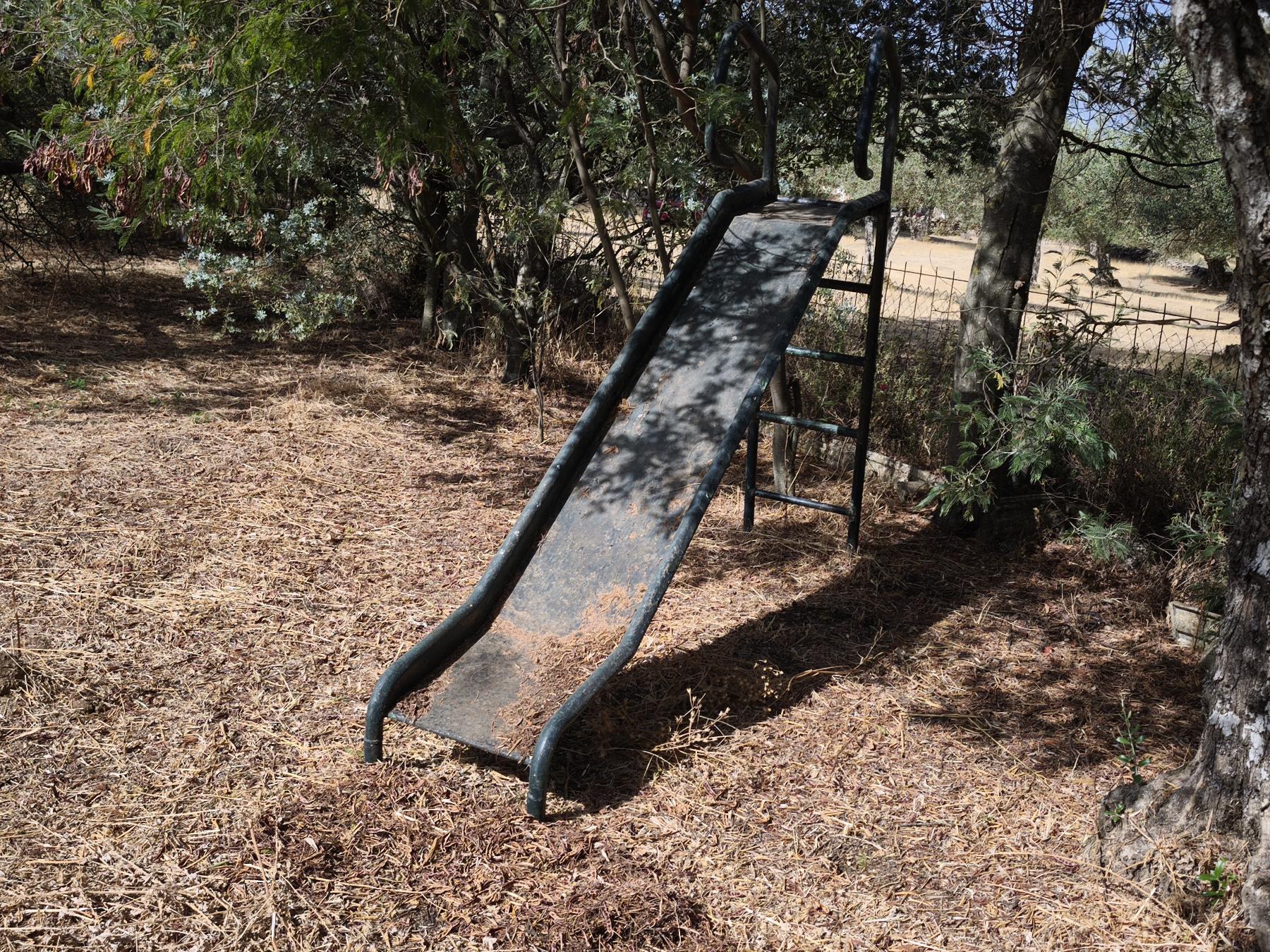 Venta de finca rústica en Fuentes de León