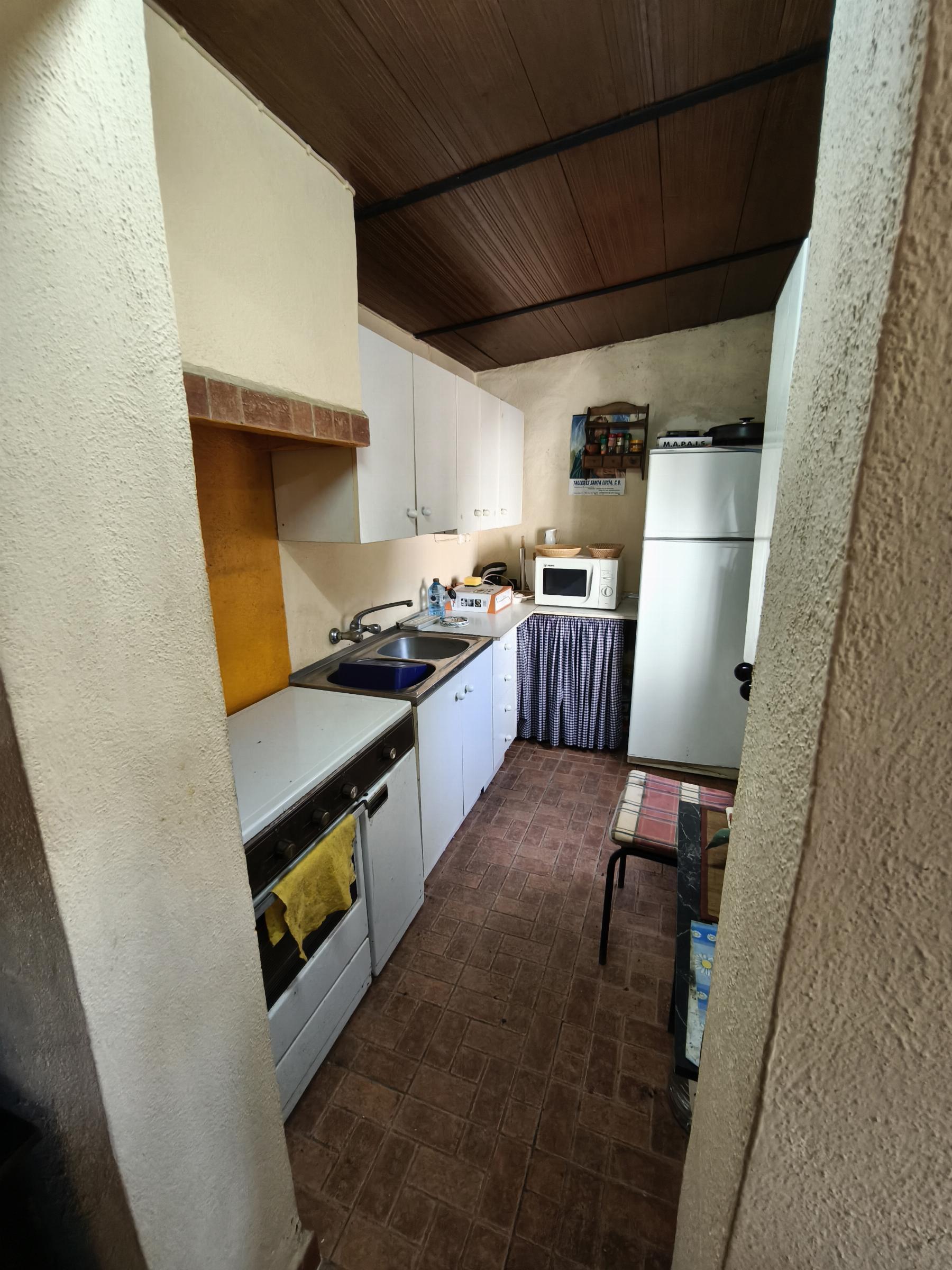Venta de finca rústica en Fuentes de León