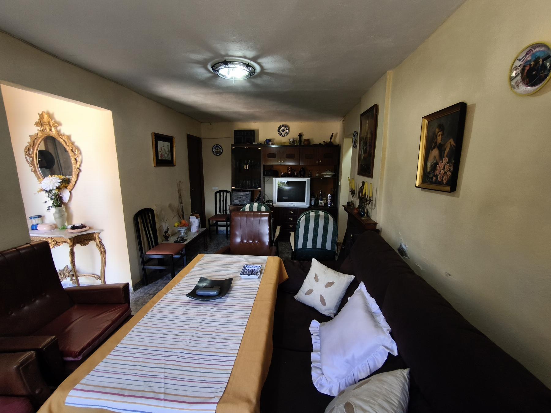 Venta de finca rústica en Fuentes de León