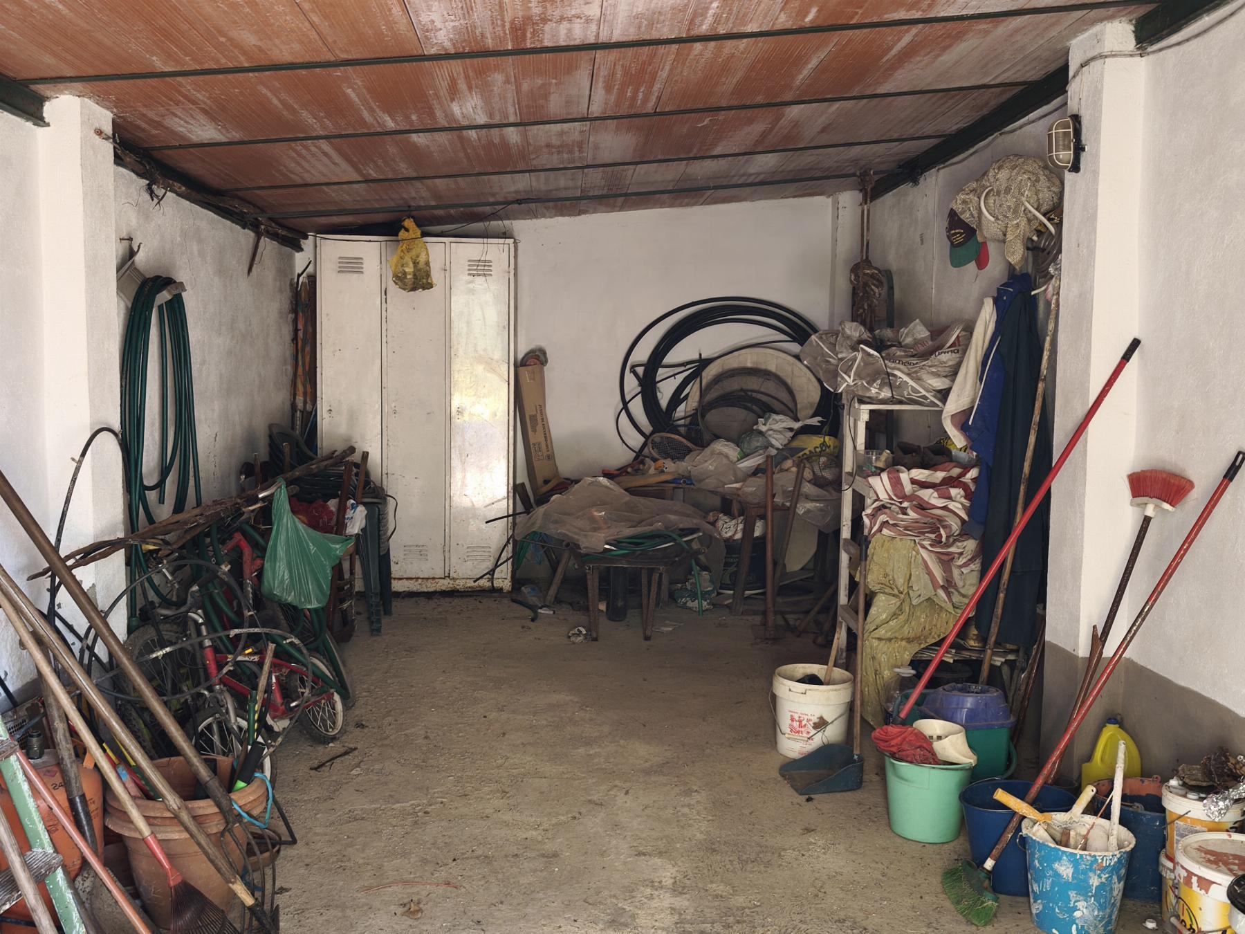 Venta de finca rústica en Fuentes de León