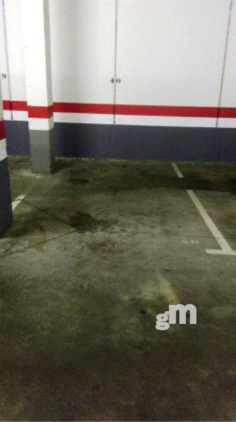 For rent of garage in Bormujos