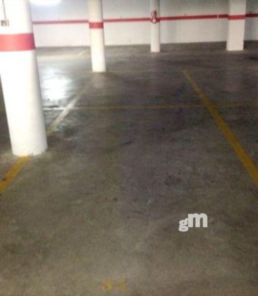 For sale of garage in Bormujos