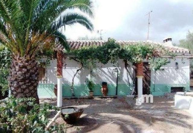 For sale of rural property in Fuentes de León