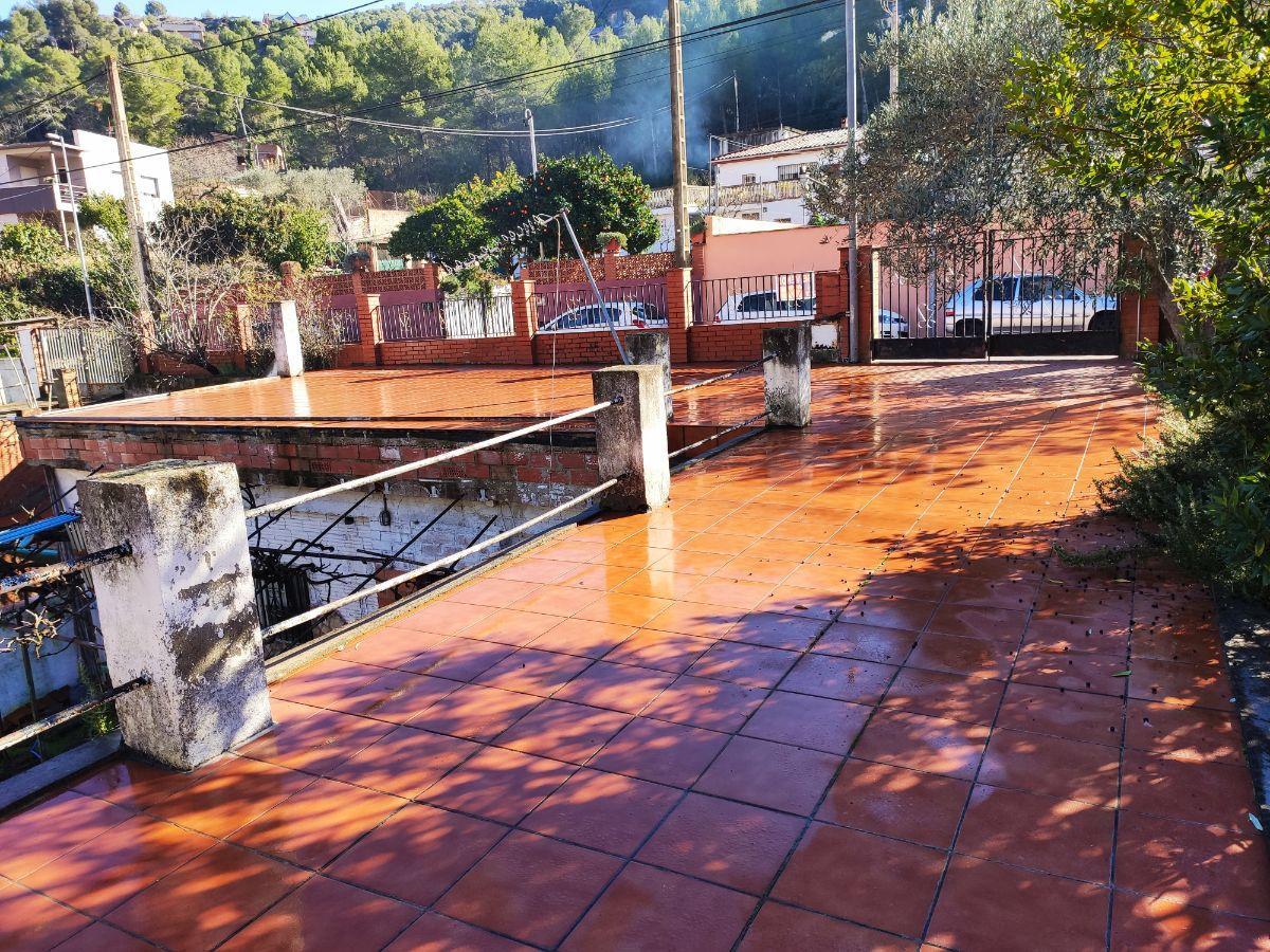 Venta de terreno en Vallirana