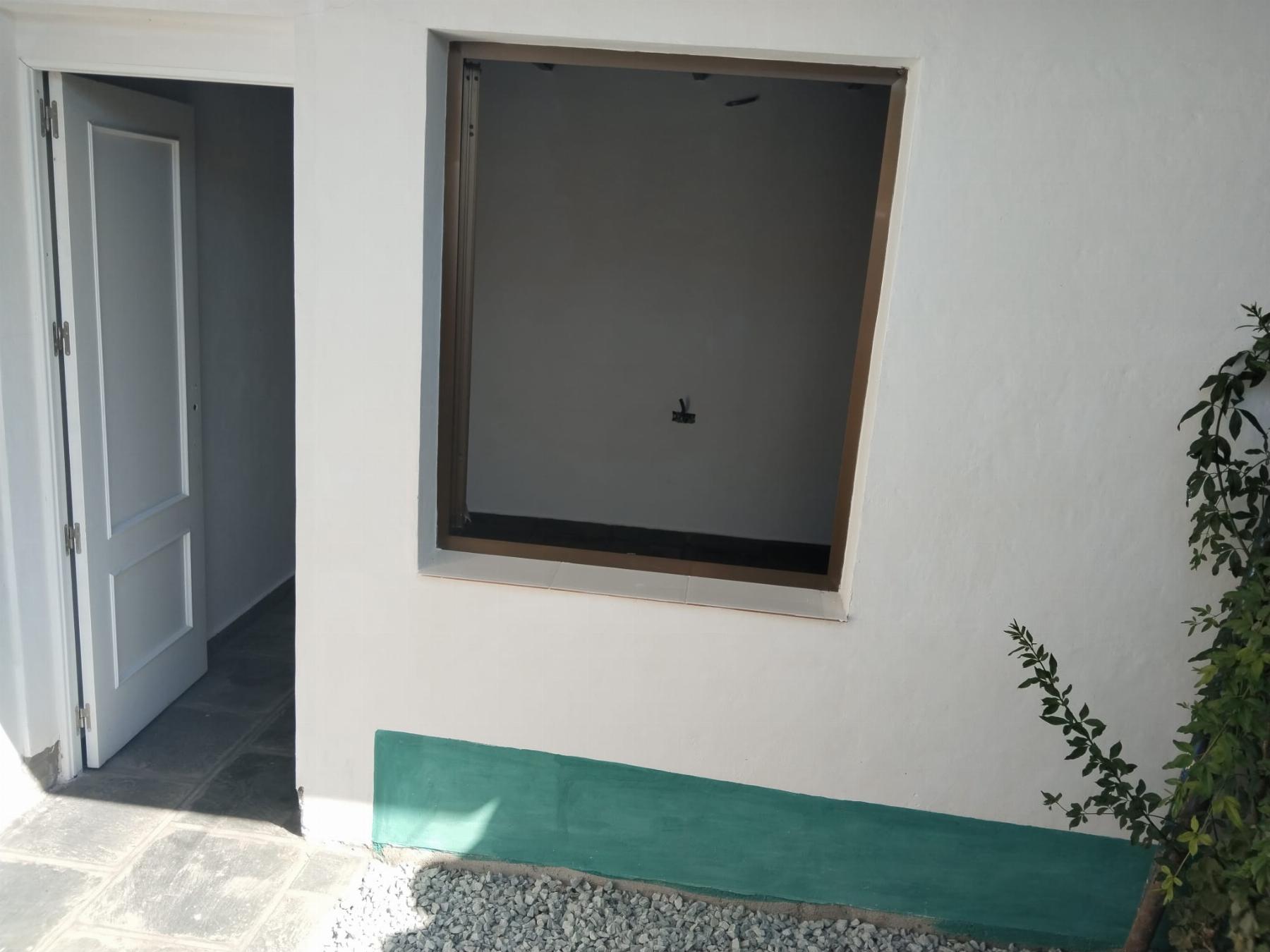 For sale of rural property in Fuentes de León
