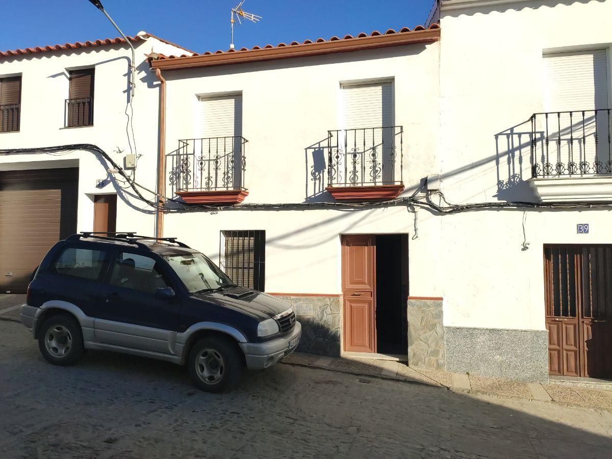 For sale of house in Cabeza la Vaca