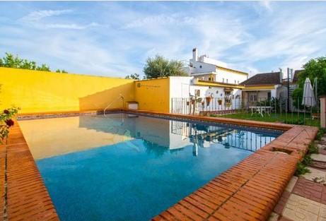 Chalet en venta en Gines, Gines