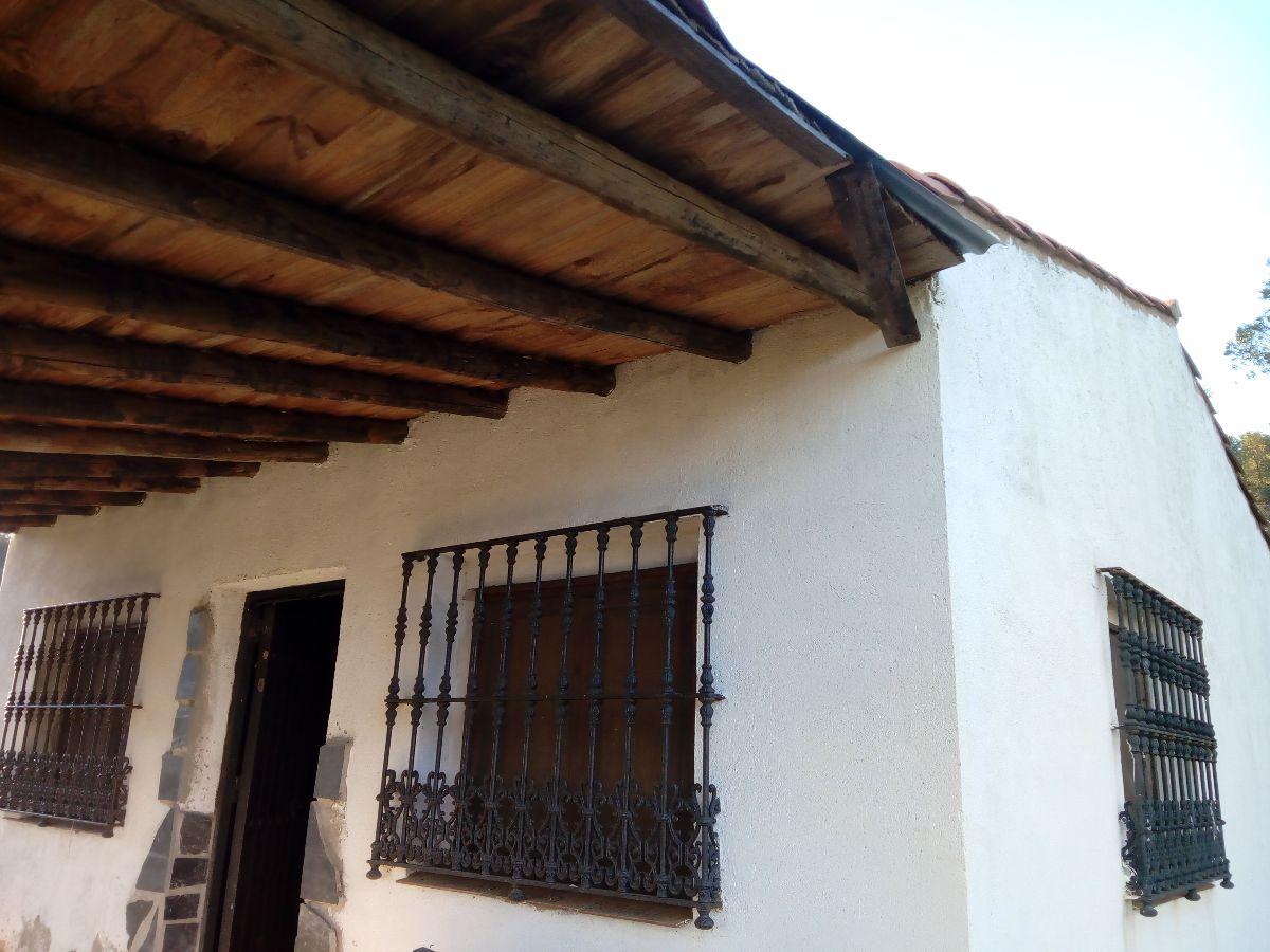 For sale of rural property in Cabeza la Vaca