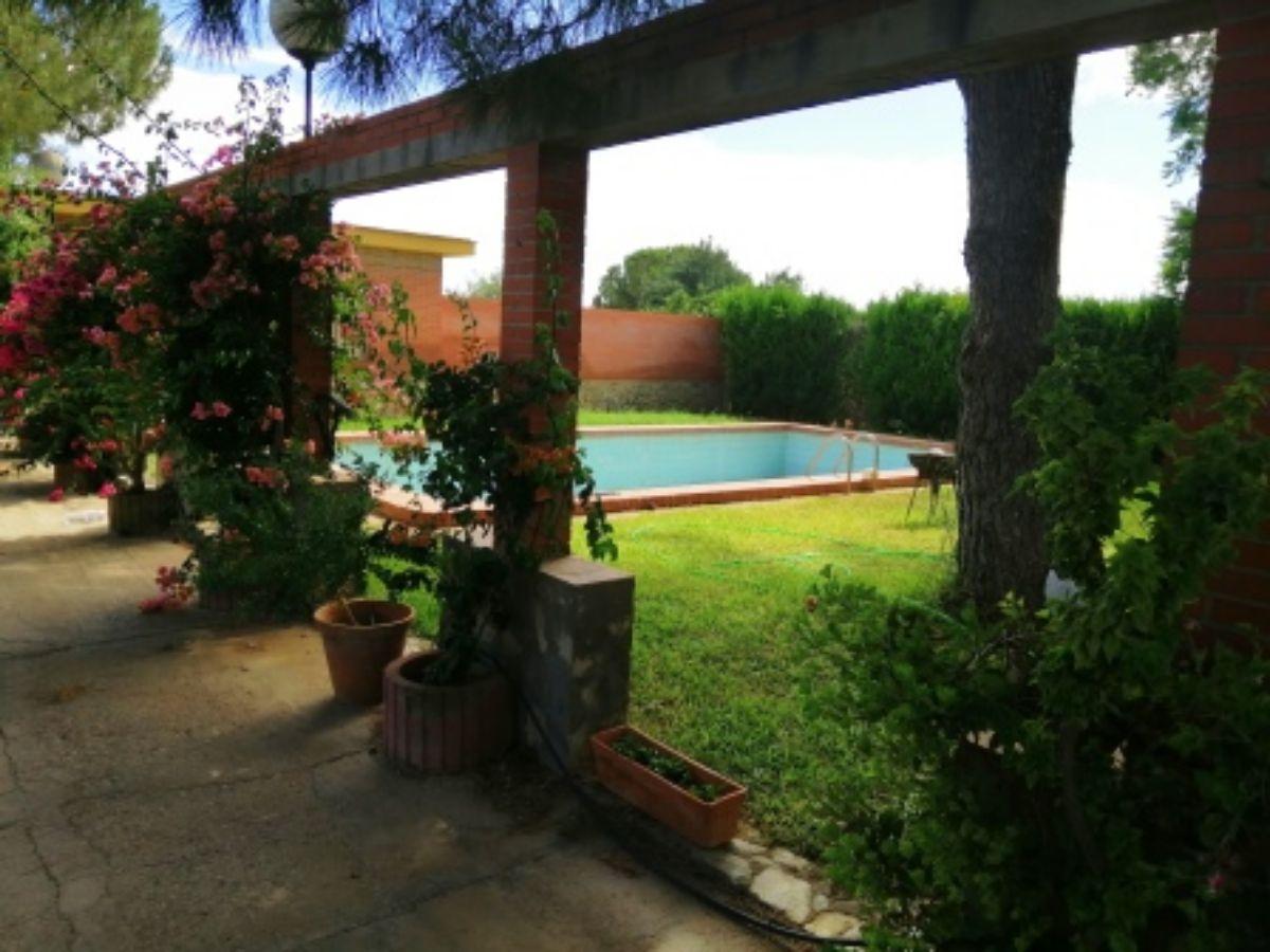 For sale of rural property in Villanueva del Ariscal