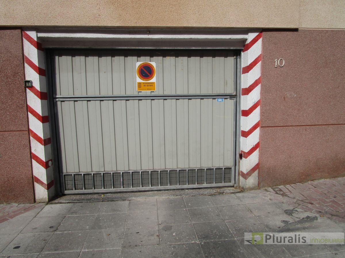 For sale of garage in Getafe