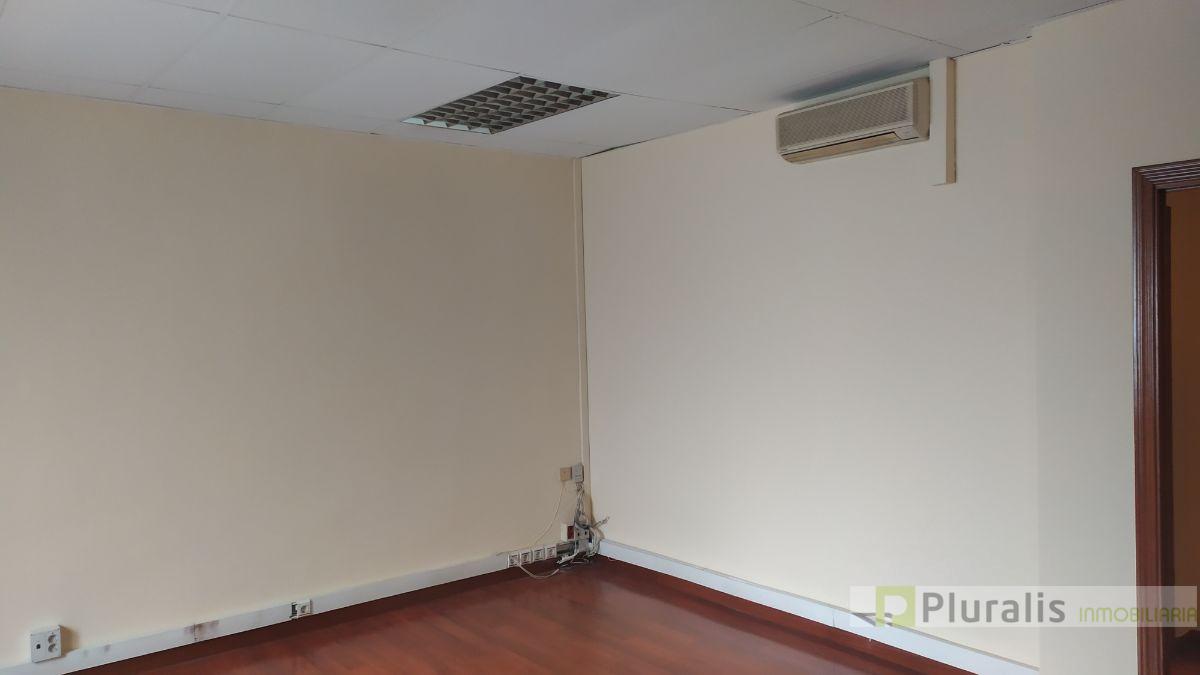 For rent of office in Getafe