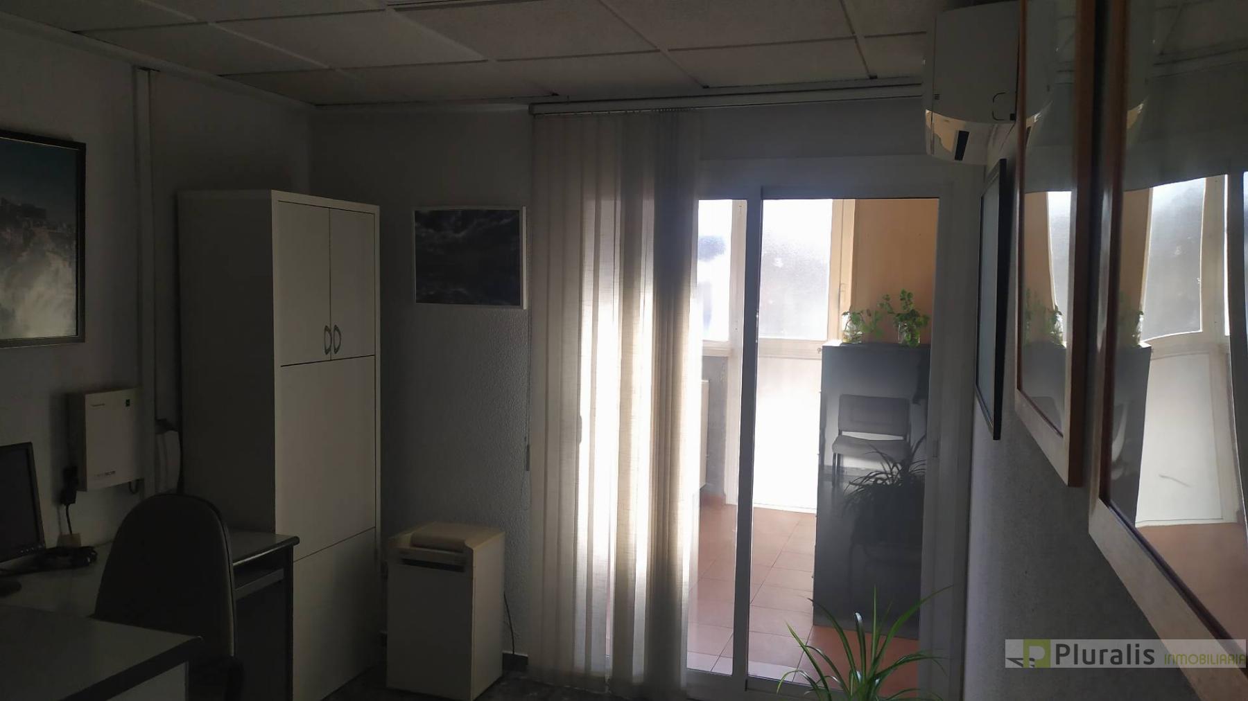 For sale of office in Getafe