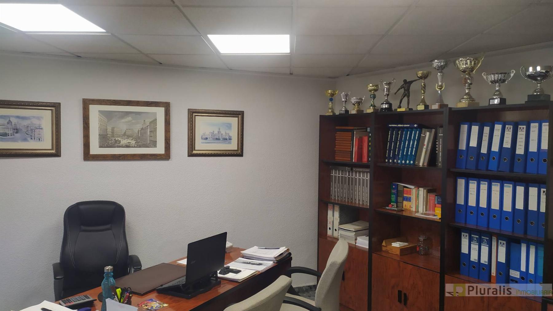 For sale of office in Getafe