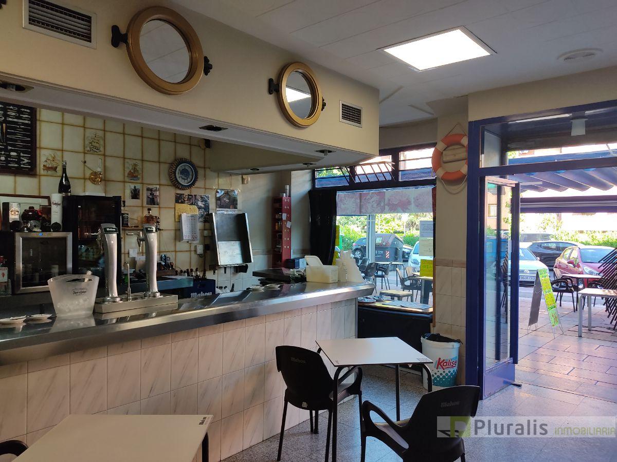 For sale of commercial in Getafe