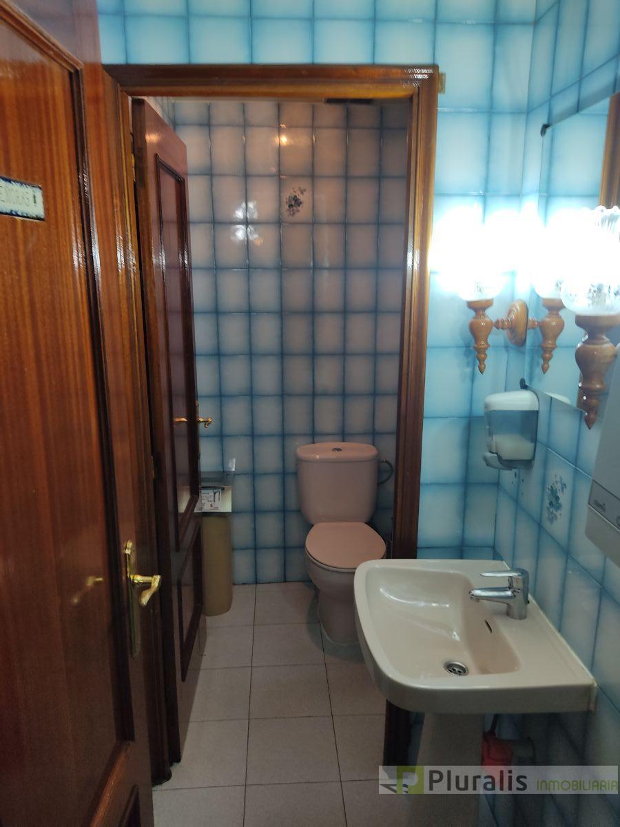 For sale of commercial in Getafe