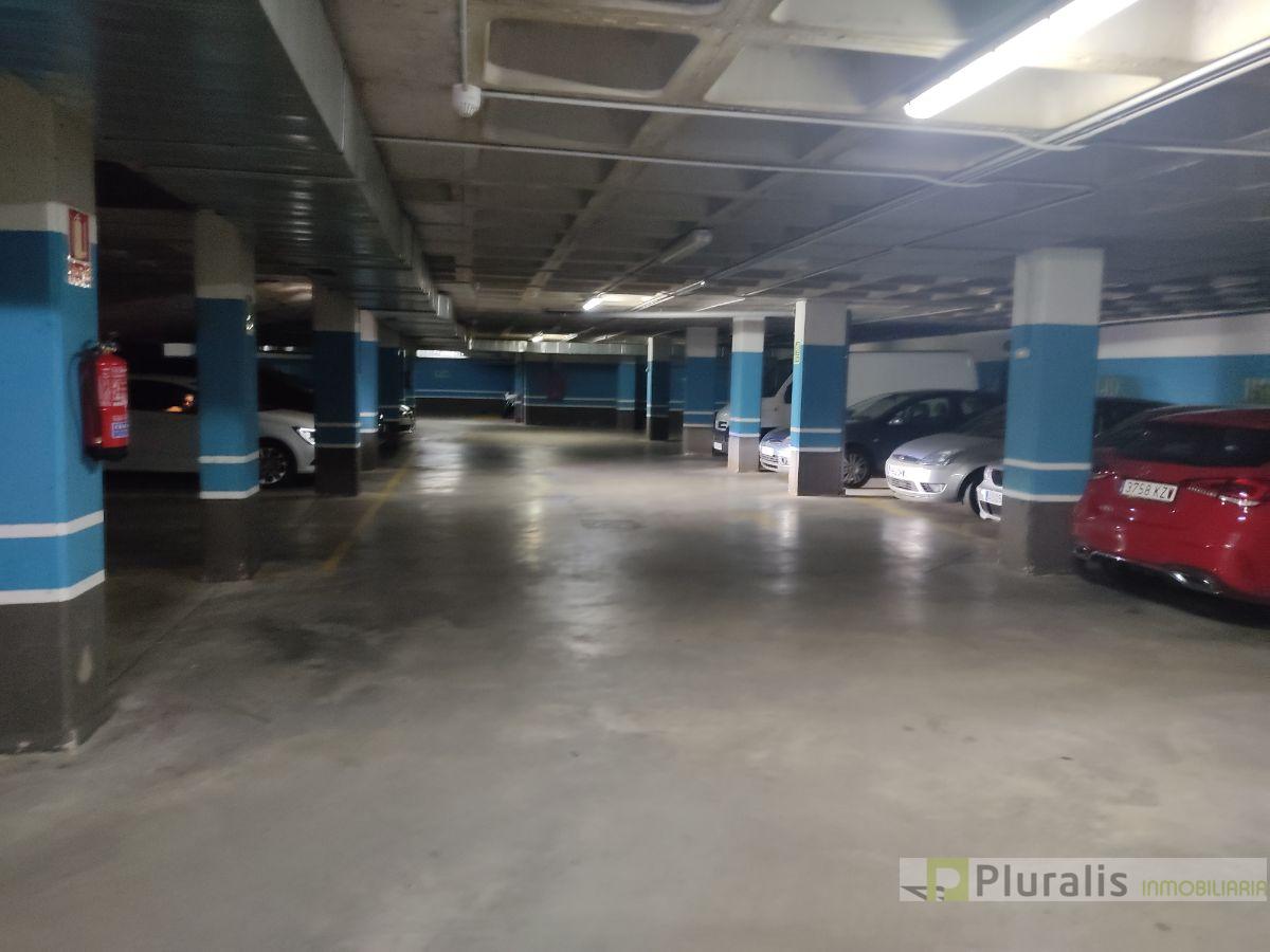 For rent of garage in Getafe