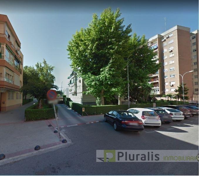 For sale of garage in Fuenlabrada