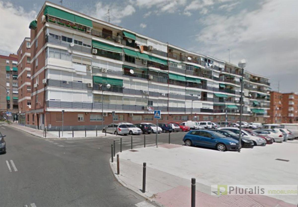 For rent of garage in Getafe
