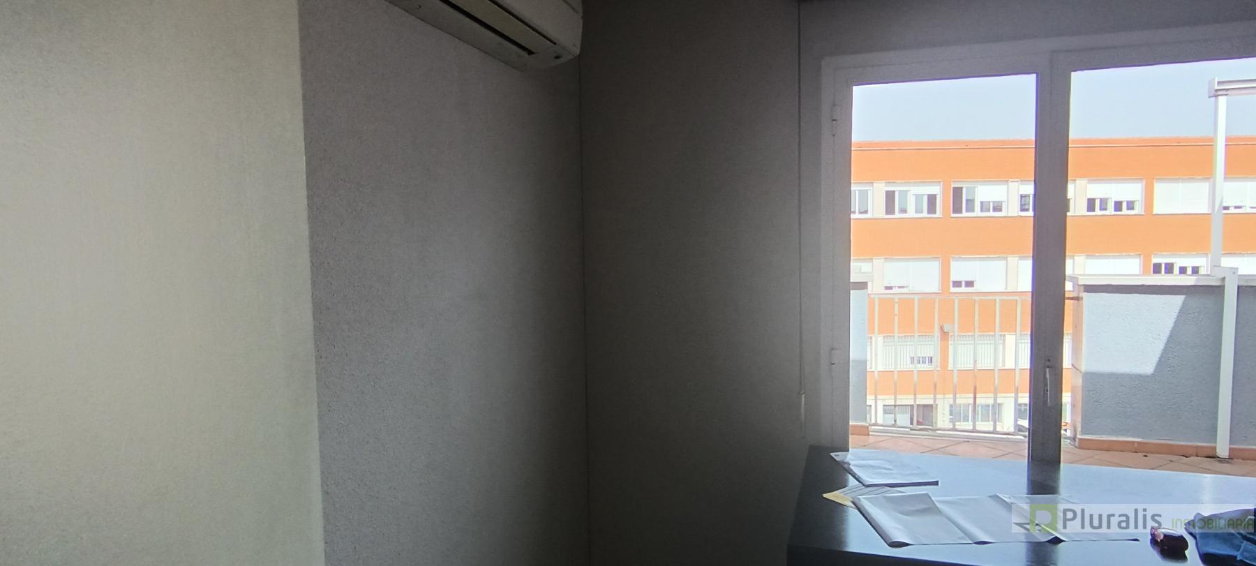 For sale of office in Getafe