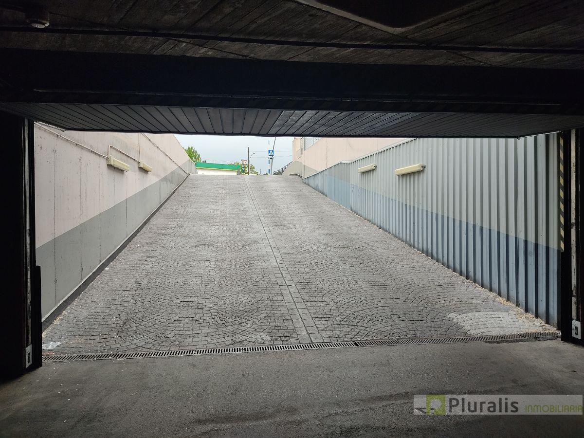 For rent of garage in Getafe