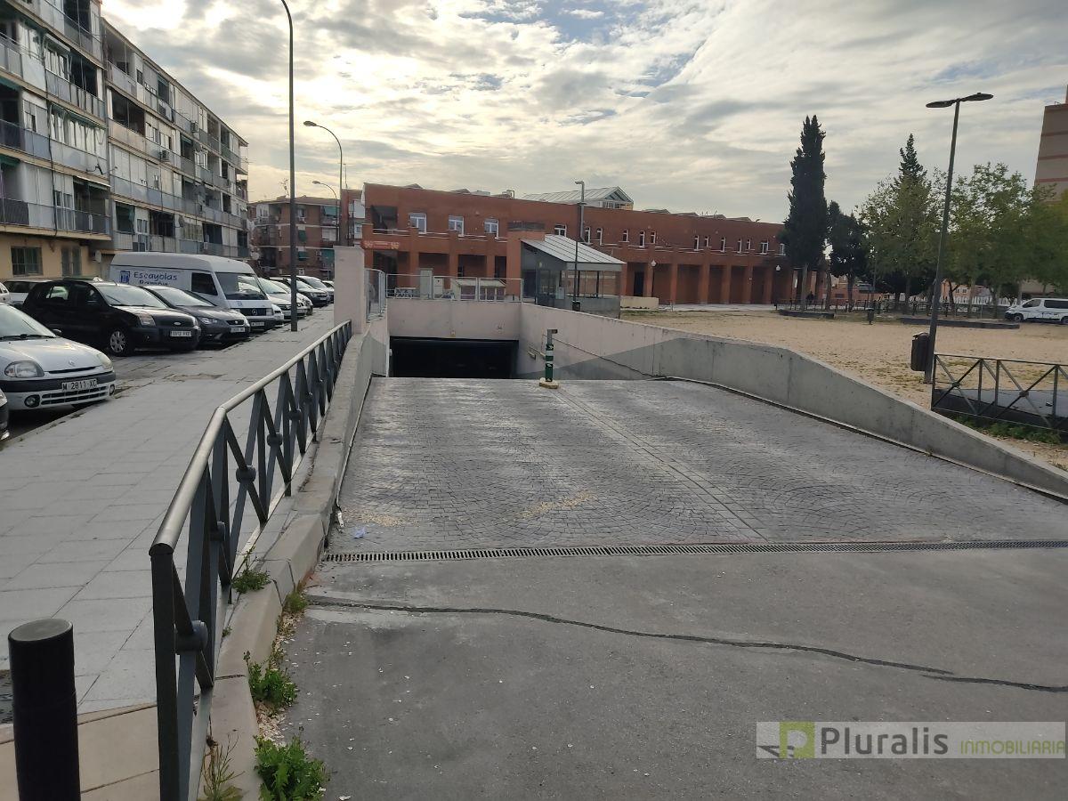 For rent of garage in Getafe