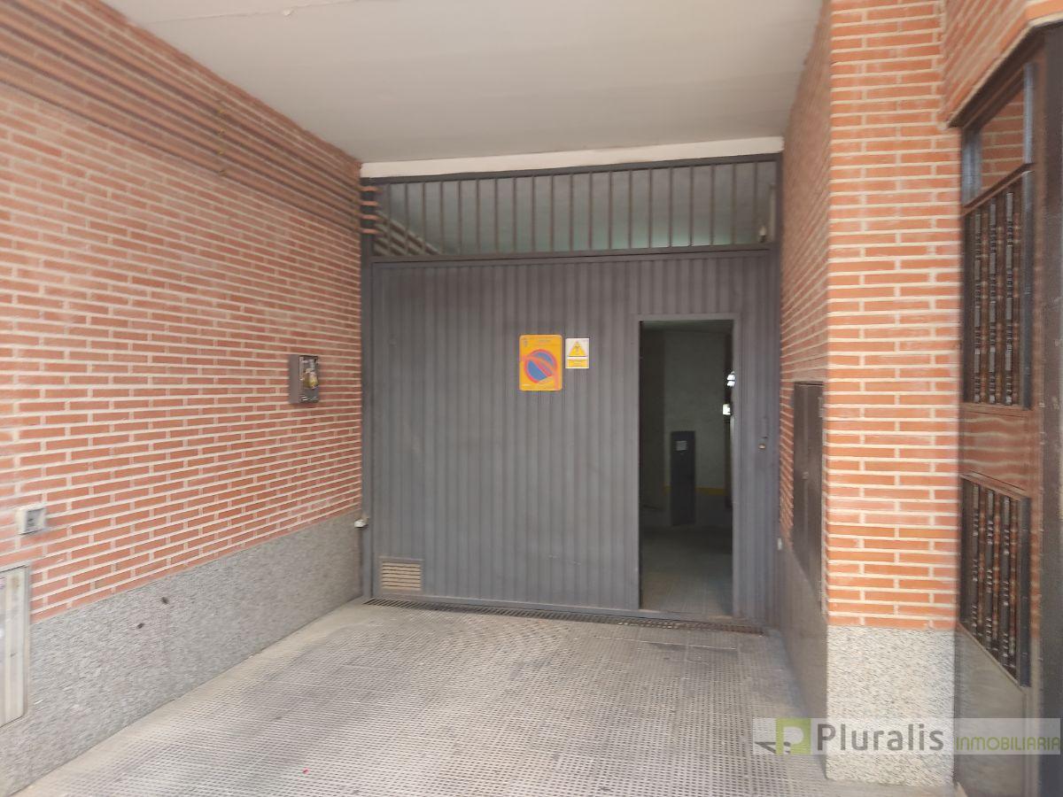 For sale of garage in Getafe