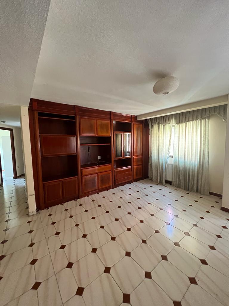 For sale of flat in Boadilla del Monte