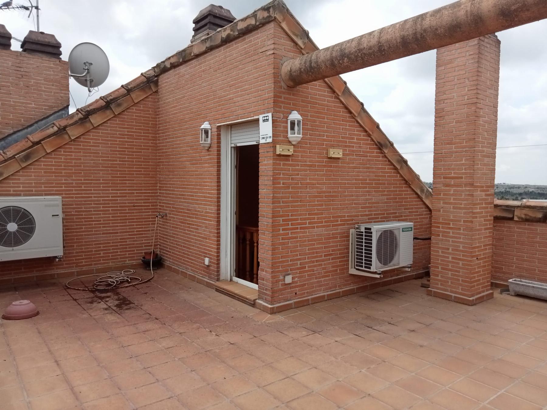 For rent of duplex in Boadilla del Monte