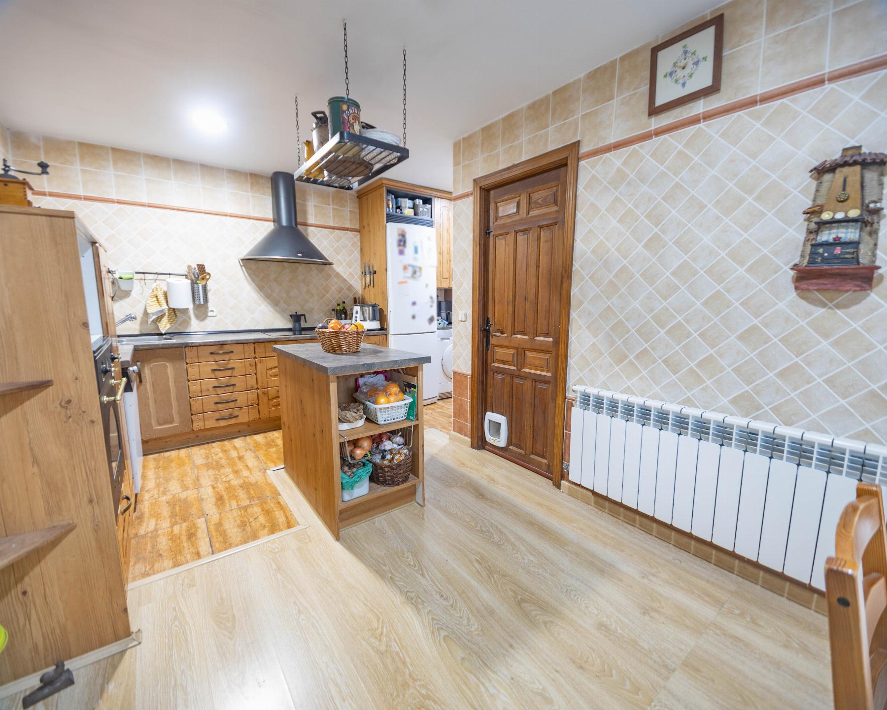 Venta de chalet en Valdeaveruelo