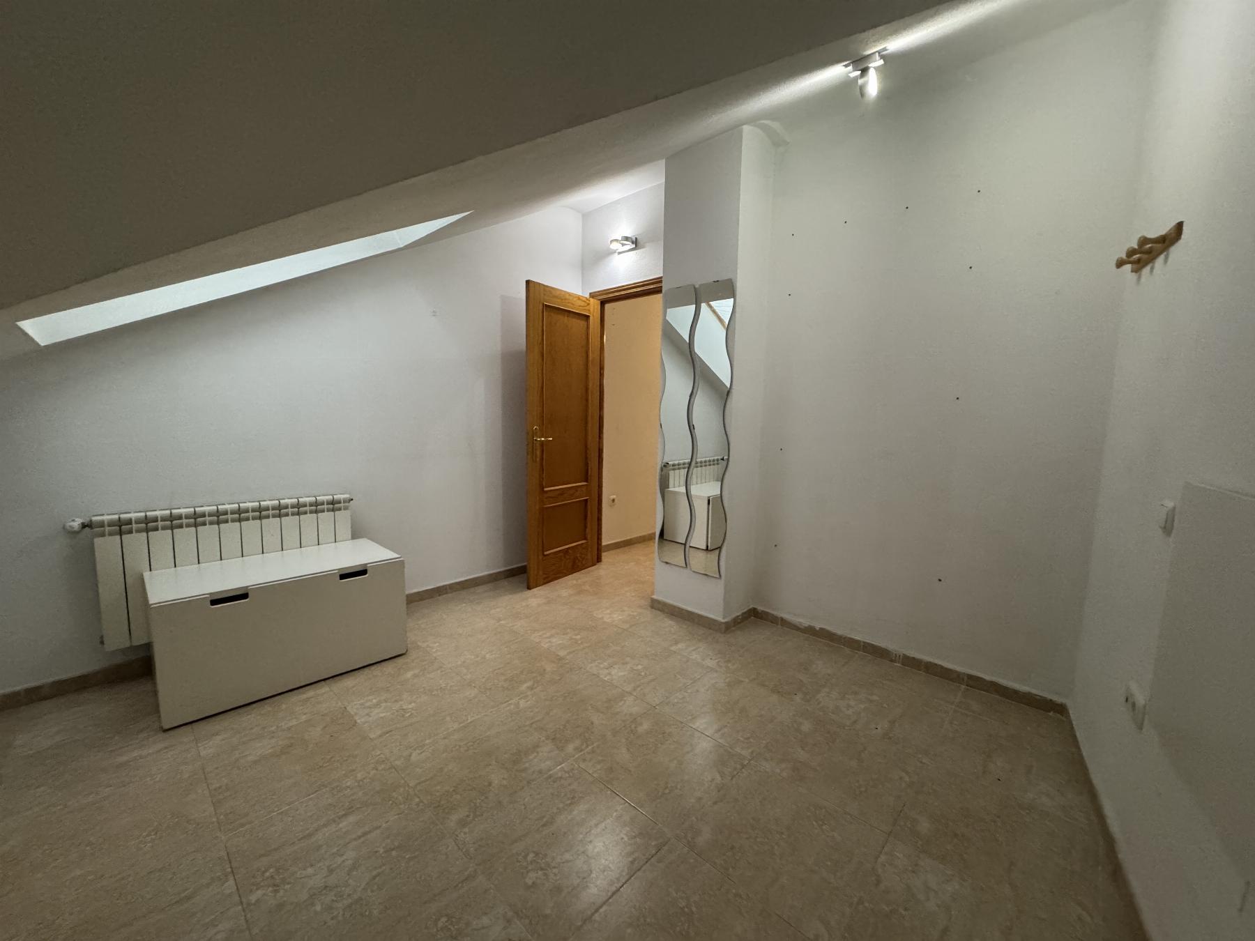 Venta de dúplex en Alovera