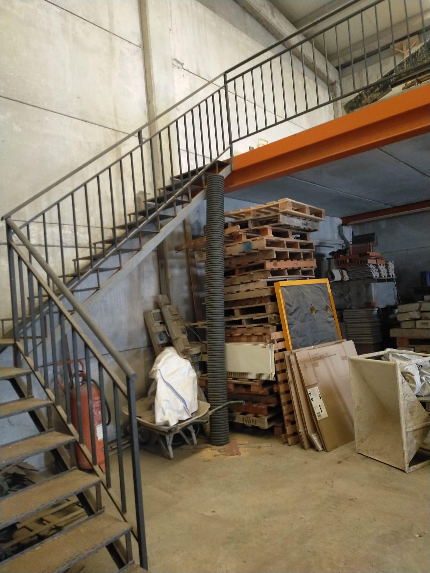 Venta de nave industrial en El Casar