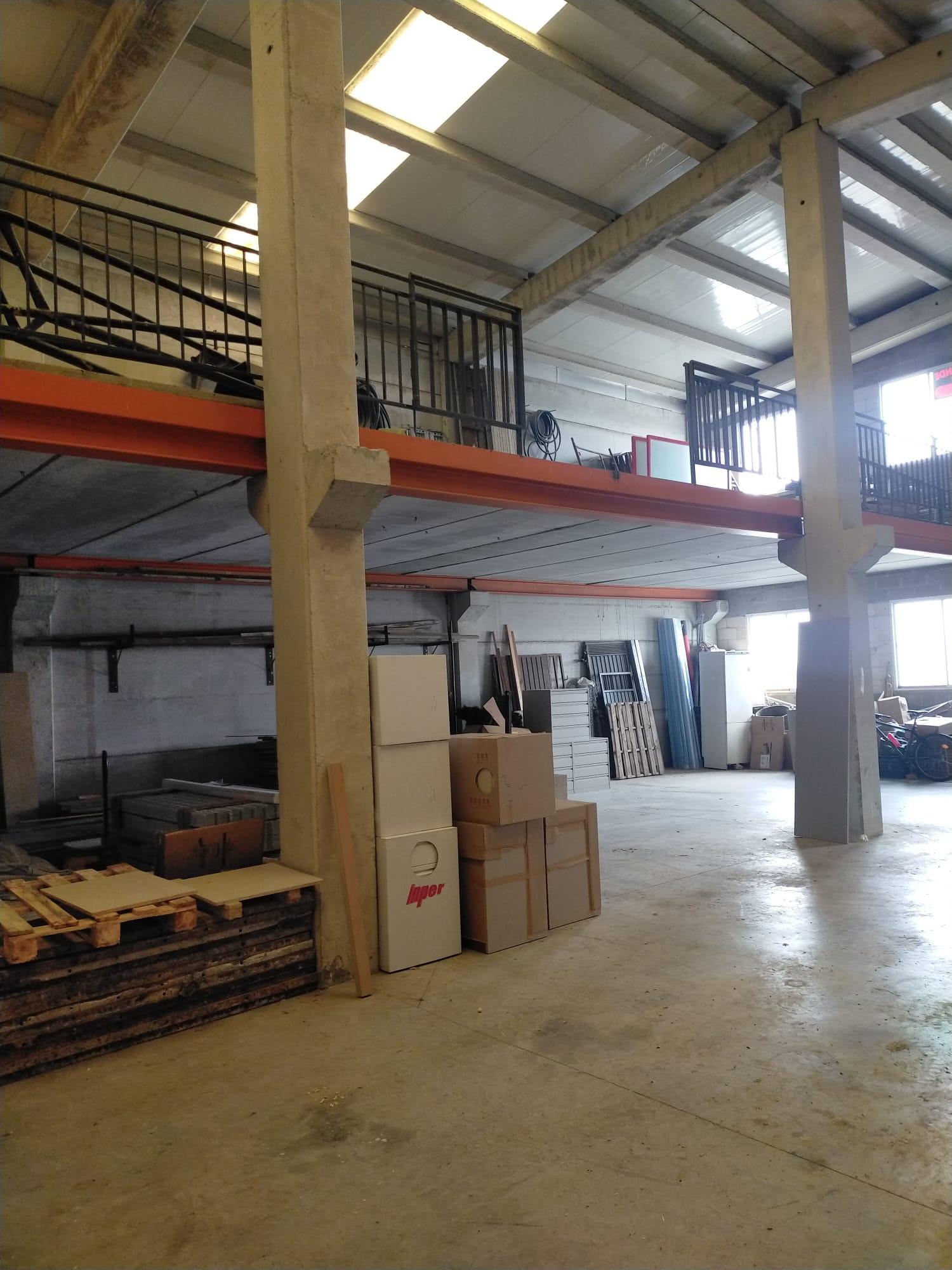 Venta de nave industrial en El Casar