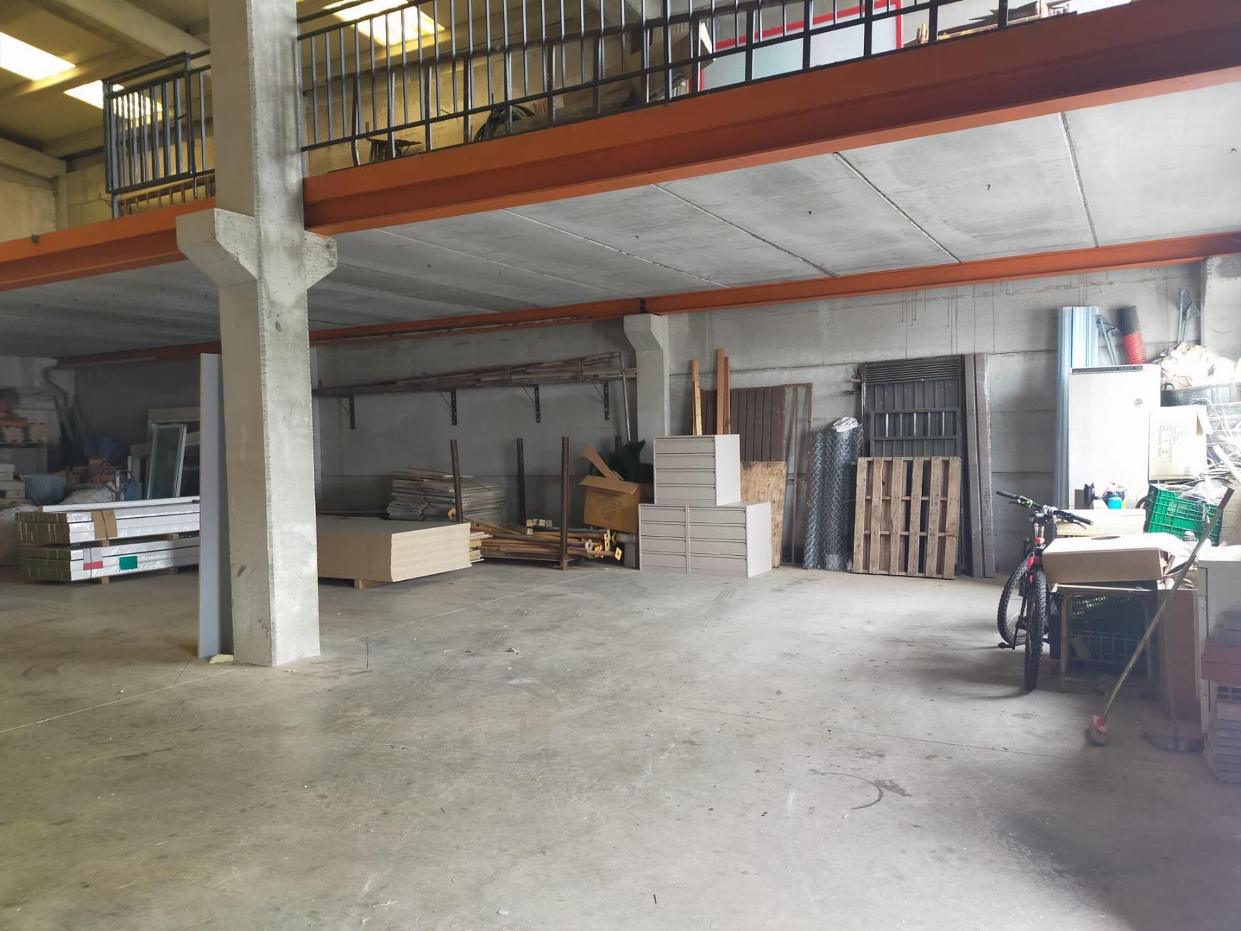 Venta de nave industrial en El Casar