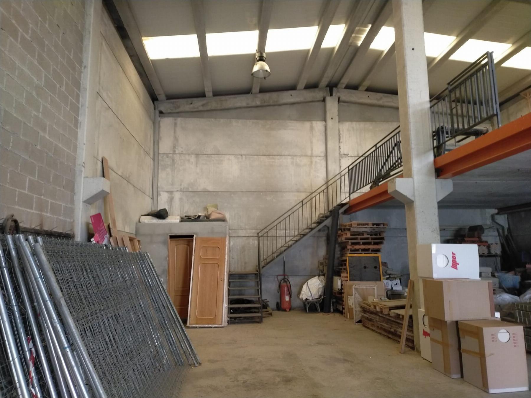 Venta de nave industrial en El Casar