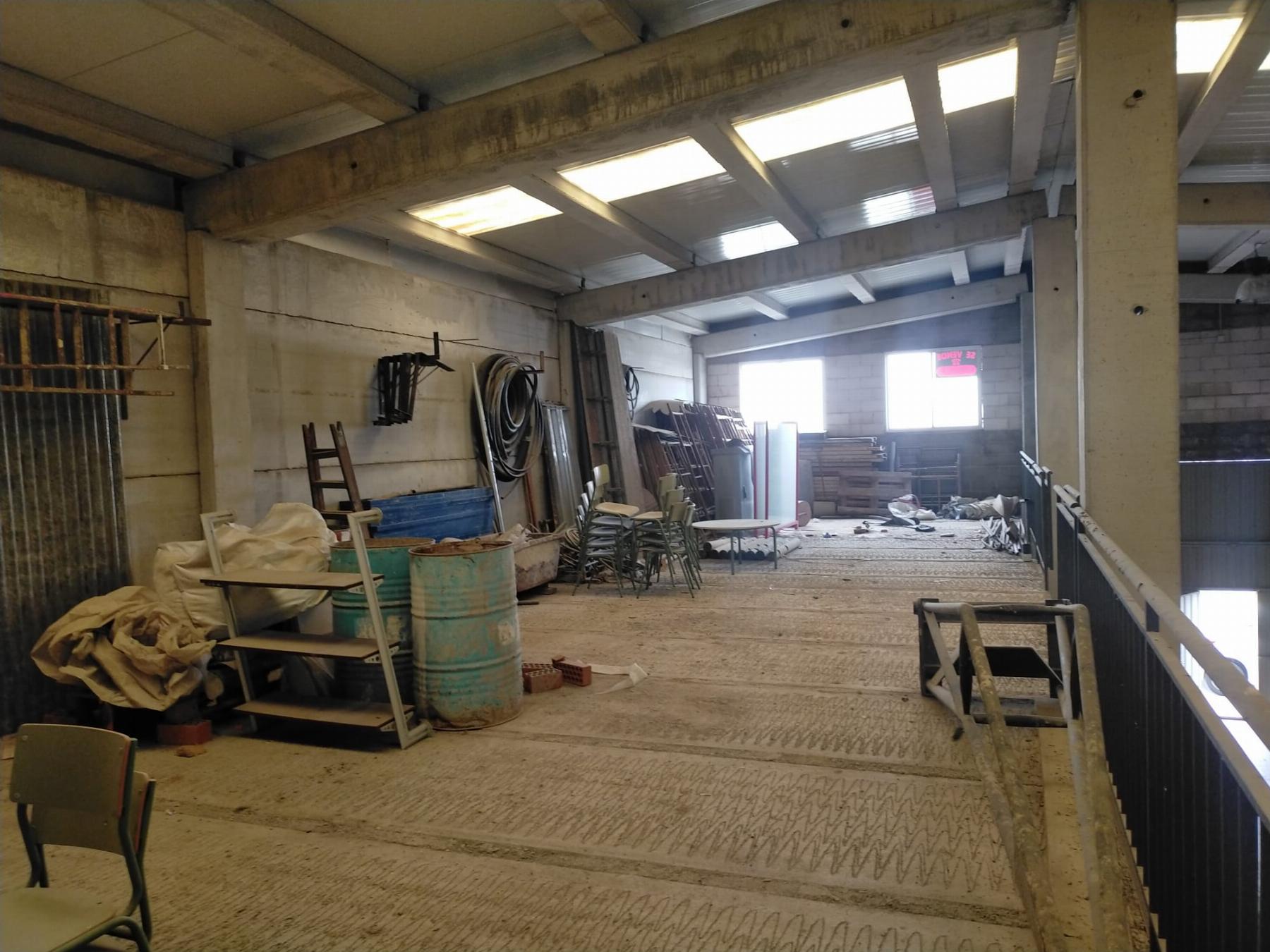 Venta de nave industrial en El Casar