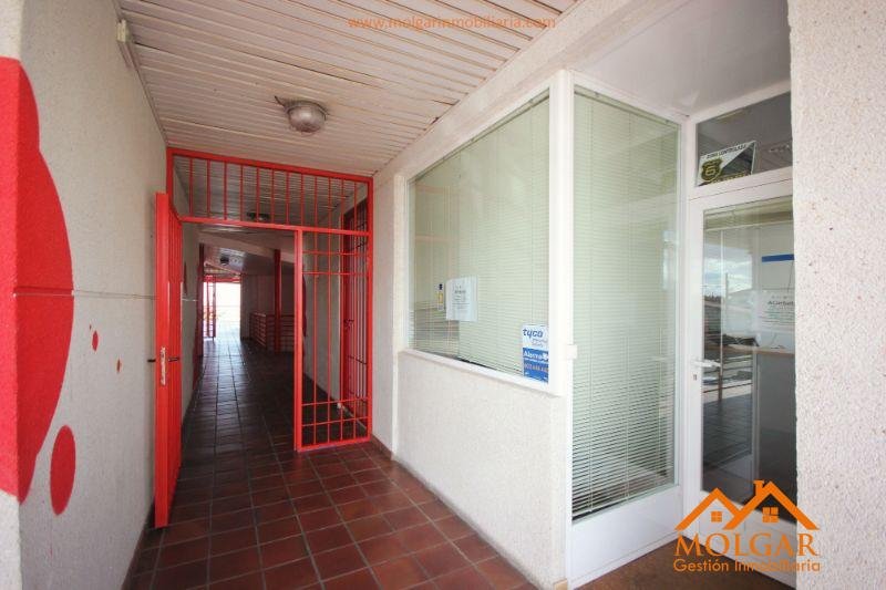 Venta de local comercial en El Casar