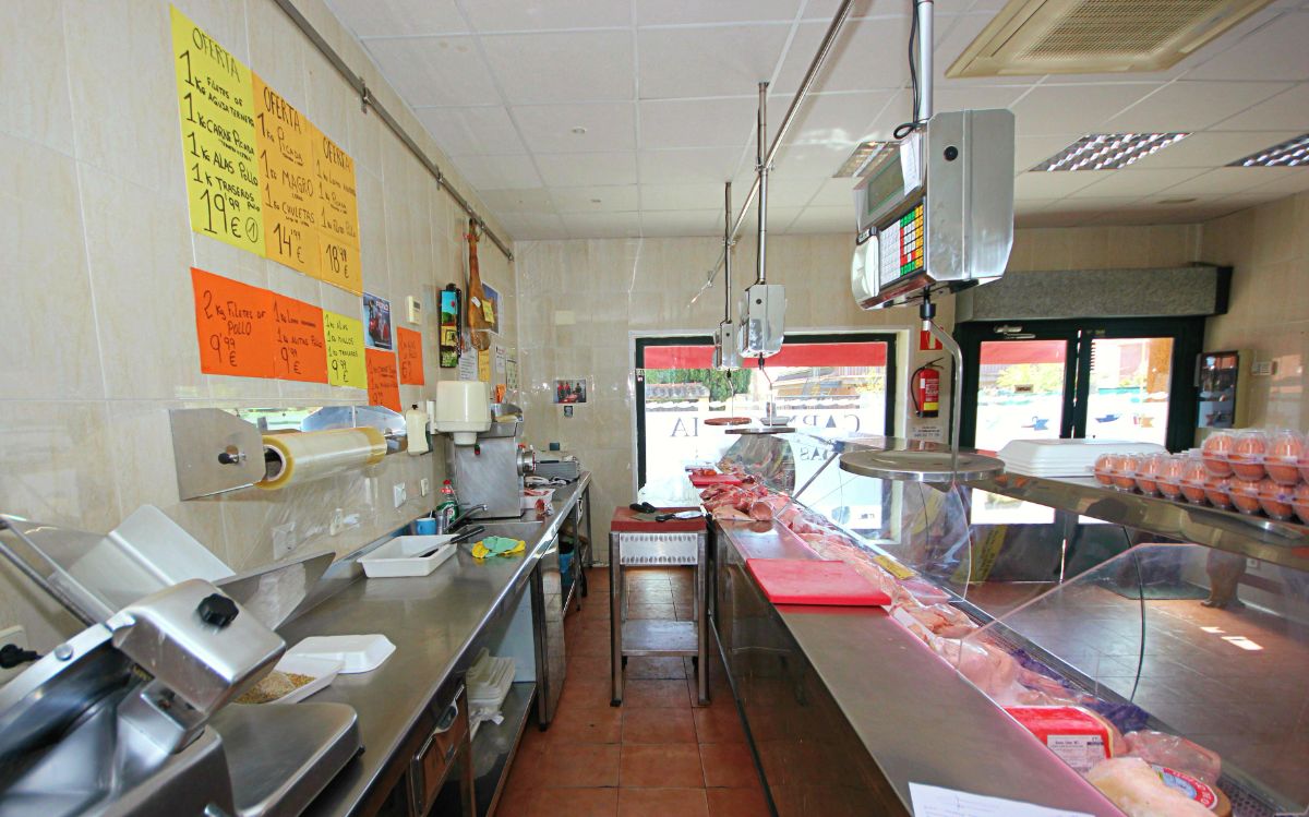 Venta de local comercial en Torrejón del Rey